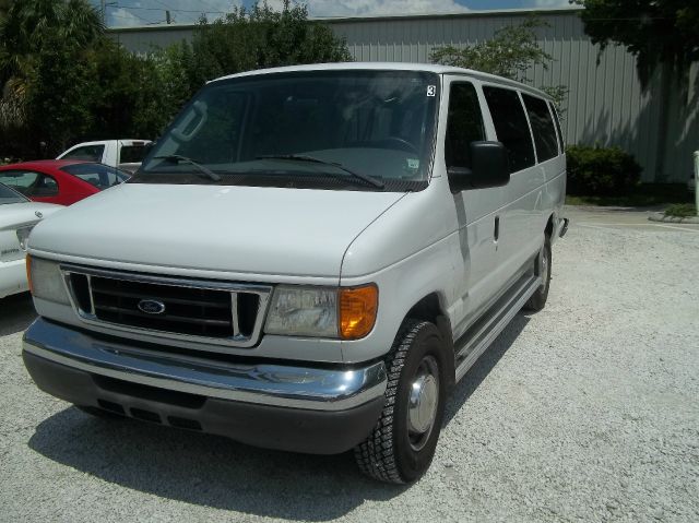 2007 Ford Econoline Wagon 2dr Cpe V6 Manual GT