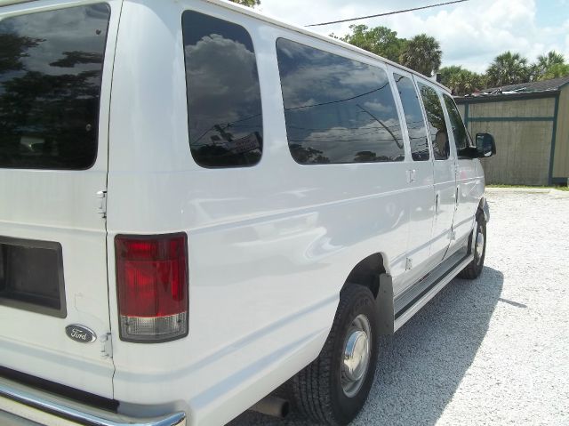 2007 Ford Econoline Wagon 2dr Cpe V6 Manual GT