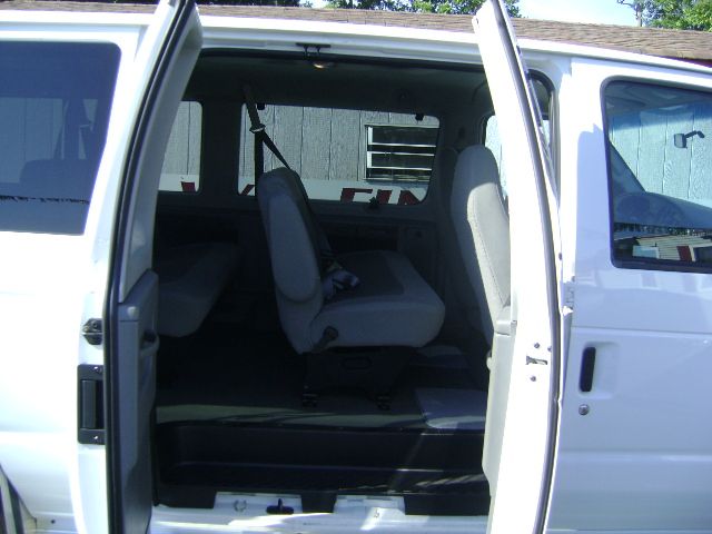 2007 Ford Econoline Wagon Navigation W/premium Pk.plus