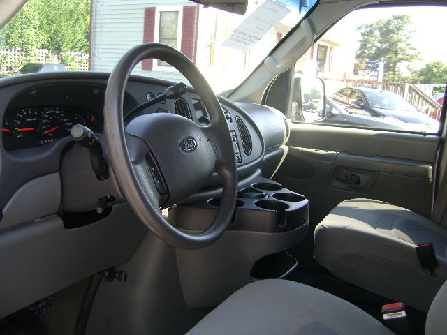 2007 Ford Econoline Wagon Navigation W/premium Pk.plus