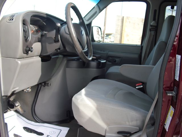 2007 Ford Econoline Wagon 2dr Cpe V6 Manual GT