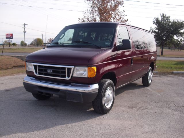 2007 Ford Econoline Wagon 2dr Cpe V6 Manual GT