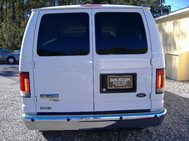 2008 Ford Econoline Wagon SRW