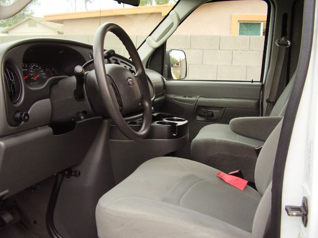 2008 Ford Econoline Wagon 2dr Cpe V6 Manual GT
