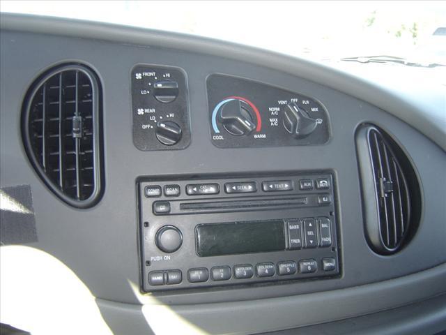 2008 Ford Econoline Wagon CPE