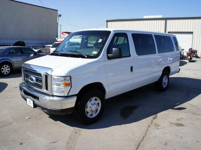 2008 Ford Econoline Wagon ESi