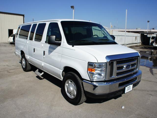 2008 Ford Econoline Wagon ESi