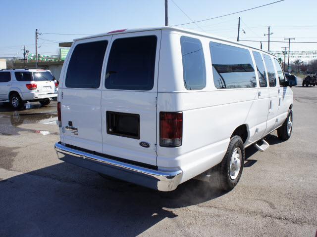 2008 Ford Econoline Wagon ESi