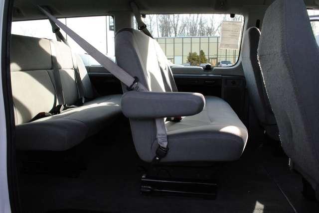 2008 Ford Econoline Wagon ESi