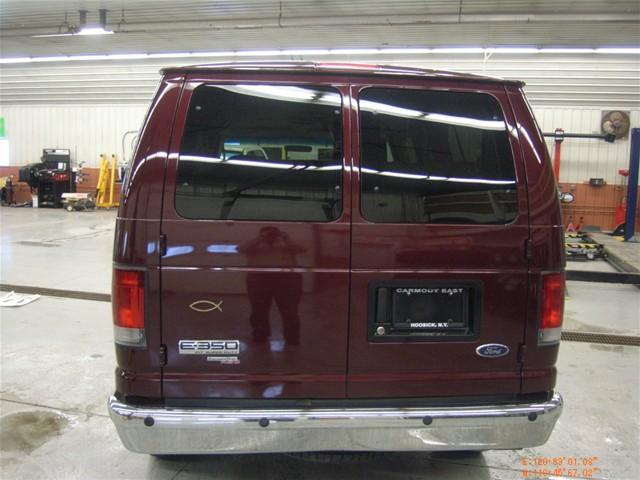 2008 Ford Econoline Wagon ESi