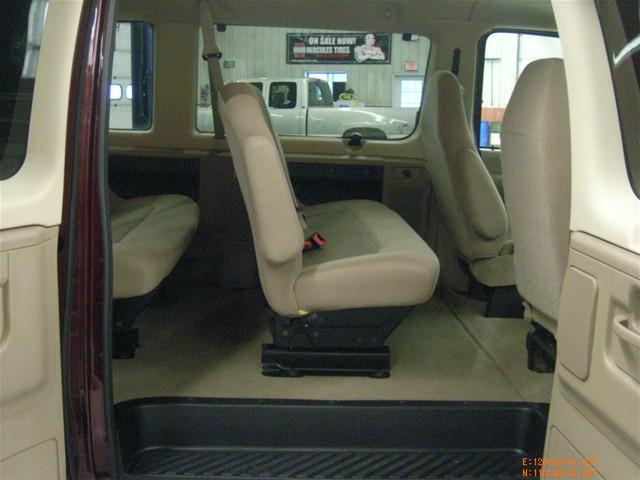 2008 Ford Econoline Wagon ESi