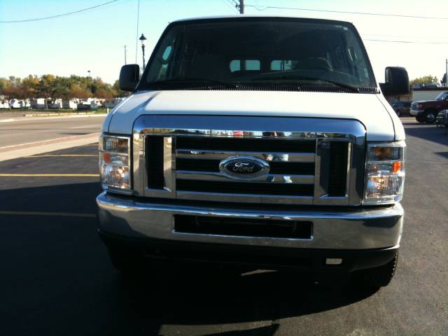2008 Ford Econoline Wagon Base