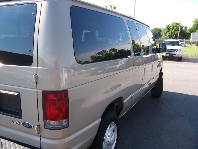 2009 Ford Econoline Wagon Navigation W/premium Pk.plus