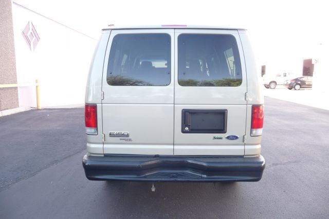 2009 Ford Econoline Wagon 2dr Cpe V6 Manual GT