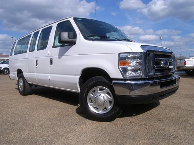 2010 Ford Econoline Wagon ESi