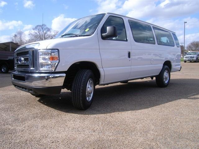 2010 Ford Econoline Wagon ESi