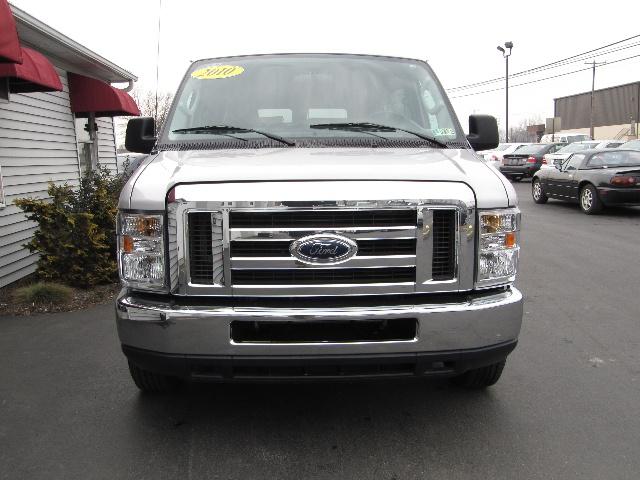 2010 Ford Econoline Wagon SLE Duramax 4X4