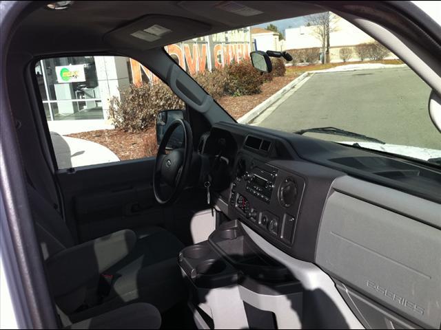 2010 Ford Econoline Wagon Sport 4WD