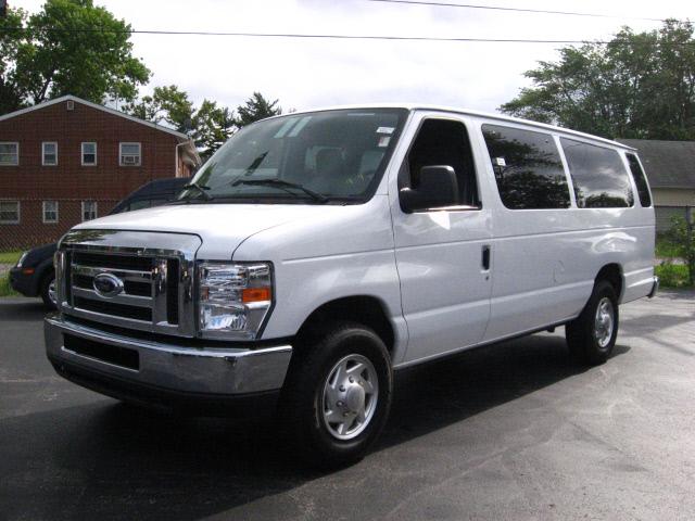 2010 Ford Econoline Wagon CPE