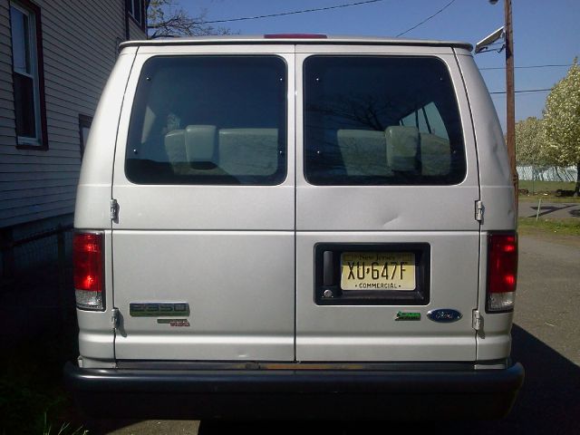 2010 Ford Econoline Wagon S-line 2.0 Quattro