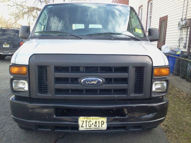 2010 Ford Econoline Wagon S-line 2.0 Quattro