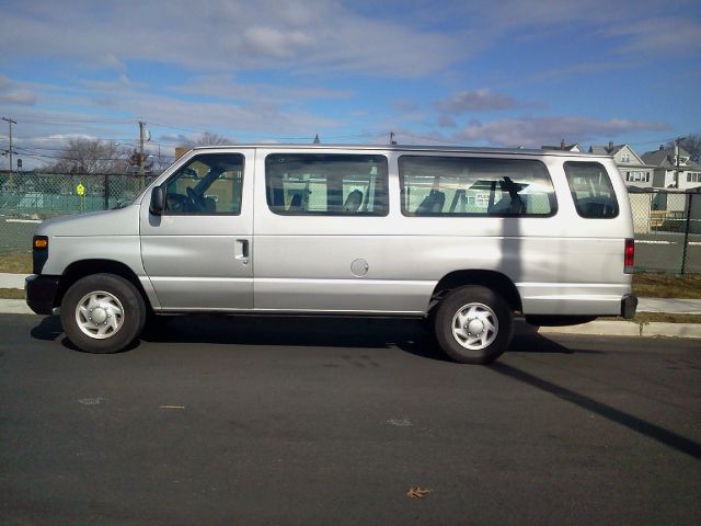 2010 Ford Econoline Wagon S-line 2.0 Quattro