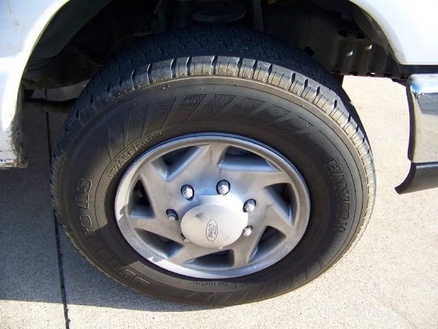 2010 Ford Econoline Wagon CPE