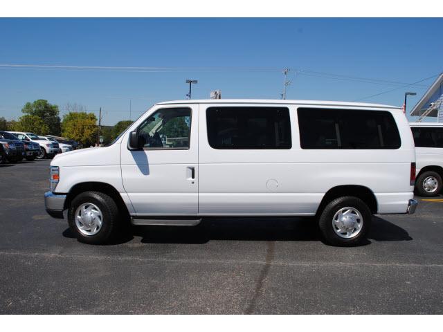 2010 Ford Econoline Wagon ESi