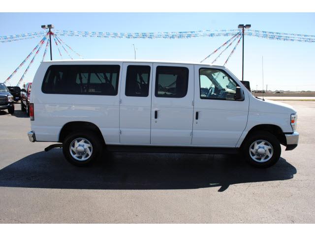 2010 Ford Econoline Wagon ESi