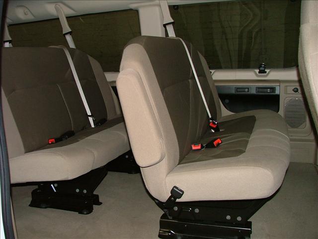 2010 Ford Econoline Wagon ESi