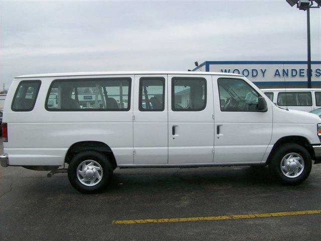 2010 Ford Econoline Wagon CPE