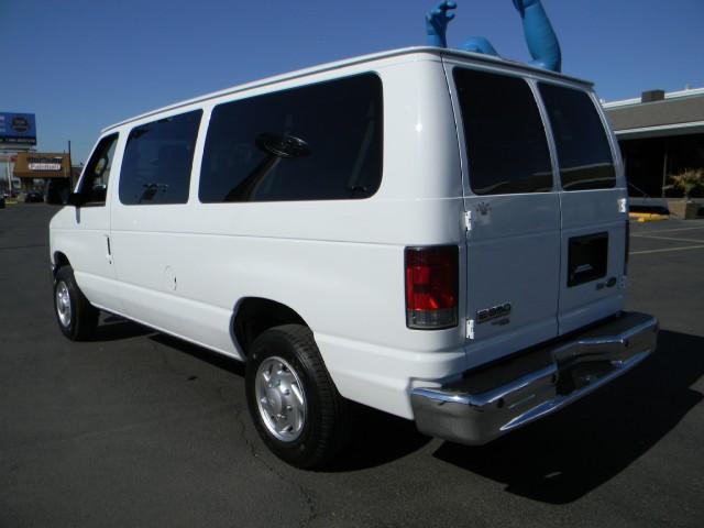 2010 Ford Econoline Wagon CPE