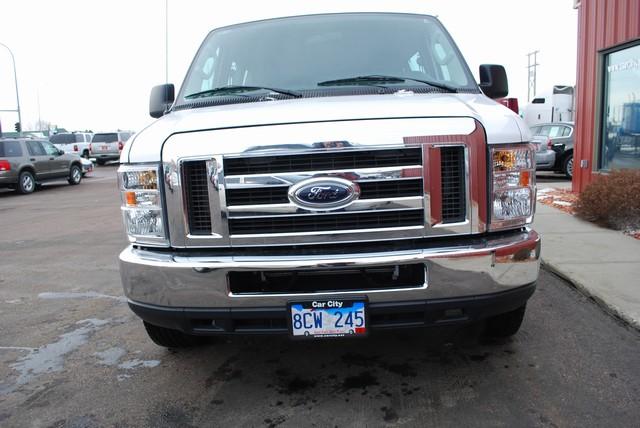 2010 Ford Econoline Wagon ESi