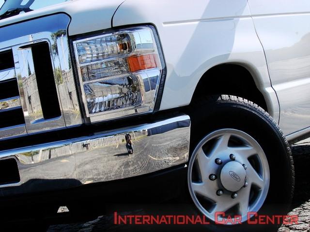 2010 Ford Econoline Wagon ESi