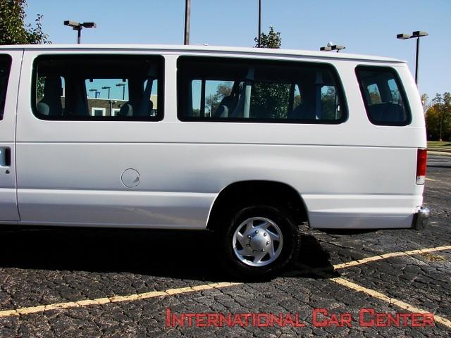 2010 Ford Econoline Wagon ESi