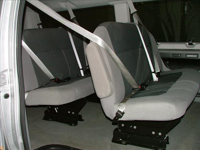 2010 Ford Econoline Wagon ESi