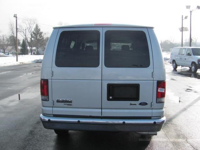 2010 Ford Econoline Wagon Unknown