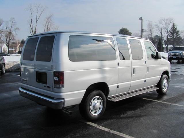 2010 Ford Econoline Wagon Unknown