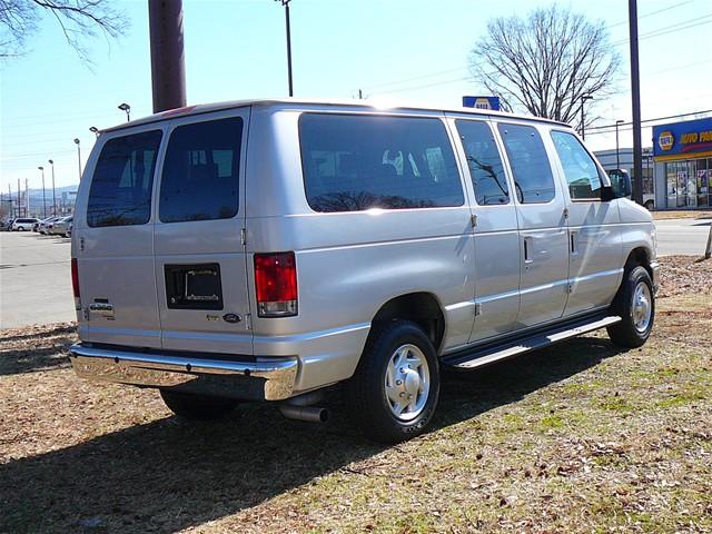 2010 Ford Econoline Wagon ESi