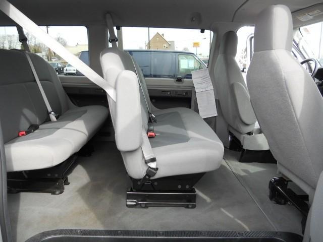 2010 Ford Econoline Wagon ESi