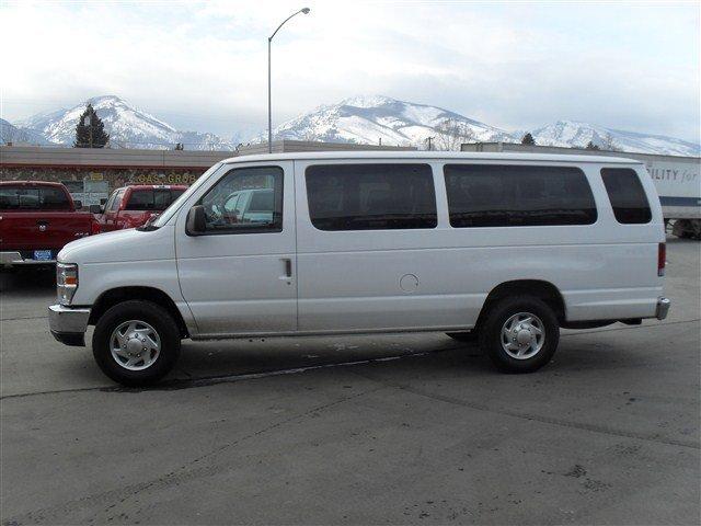 2010 Ford Econoline Wagon ESi