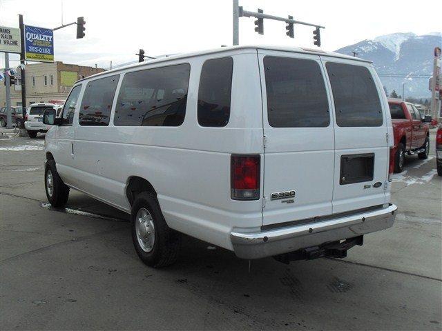 2010 Ford Econoline Wagon ESi