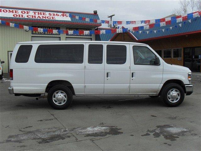 2010 Ford Econoline Wagon ESi