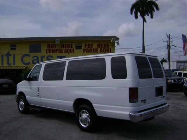 2010 Ford Econoline Wagon CPE