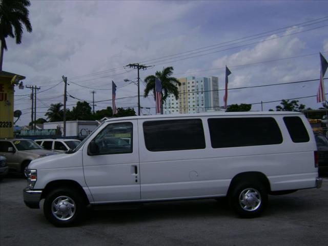 2010 Ford Econoline Wagon CPE