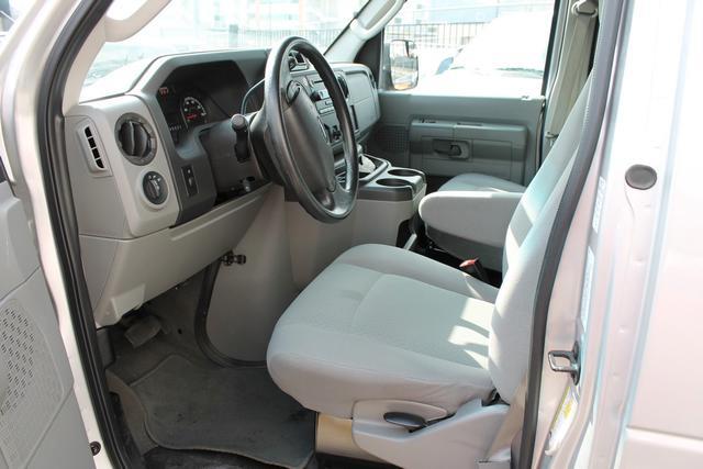 2011 Ford Econoline Wagon ESi