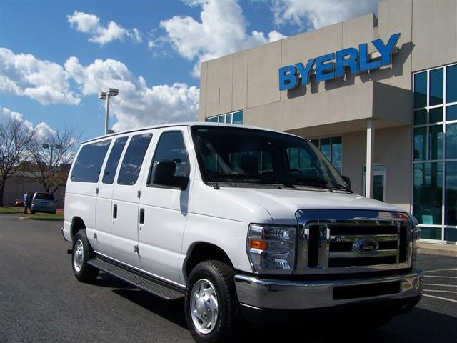 2011 Ford Econoline Wagon ESi