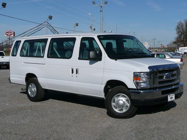 2011 Ford Econoline Wagon CPE