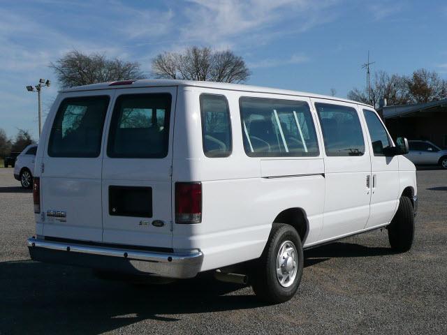 2011 Ford Econoline Wagon CPE
