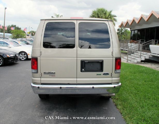 2011 Ford Econoline Wagon Navigation W/premium Pk.plus